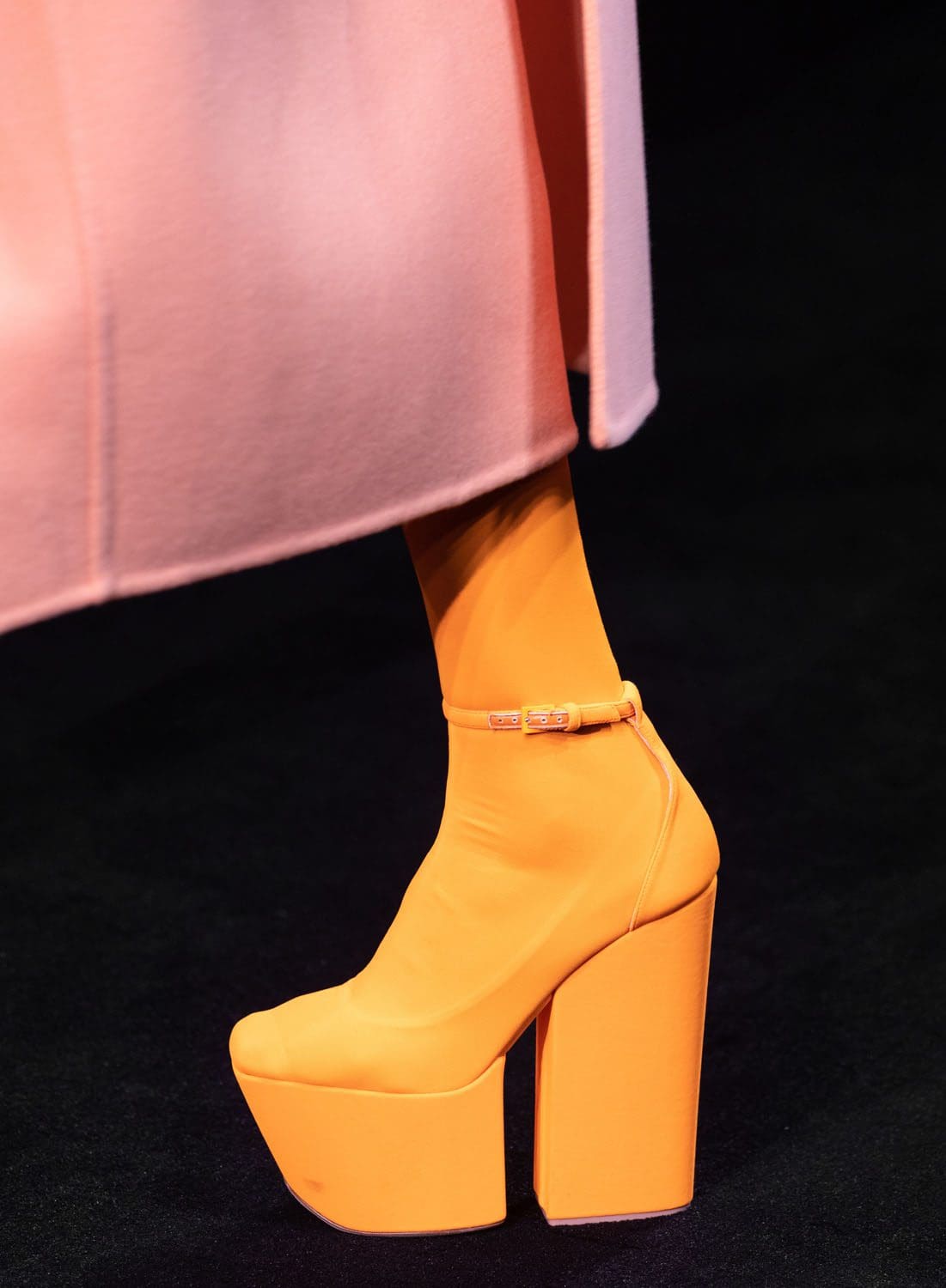 Valentino Couture Printemps Été 2023 Détails Gros plan Runway Magazine 5