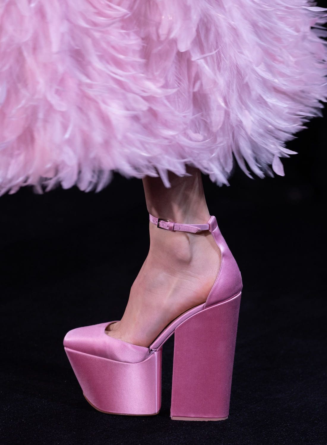 Valentino Couture Printemps Été 2023 Détails Gros plan Runway Magazine 9