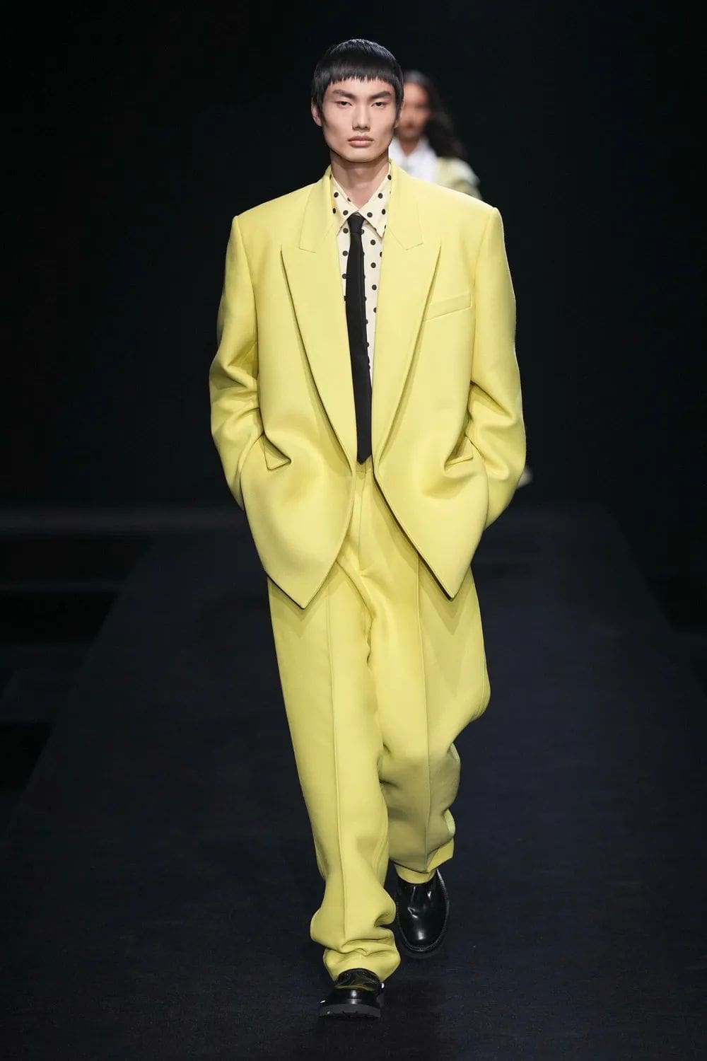 Valentino Haute Couture Printemps Été 2023 Runway Magazine 41