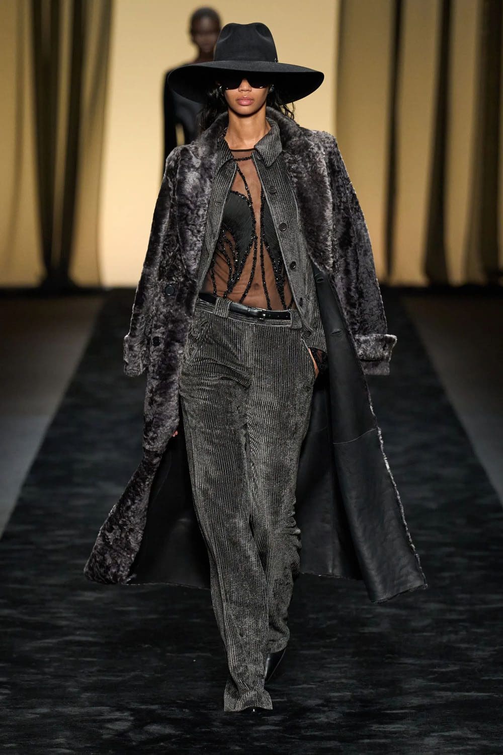 アルベルタ フェレッティ 秋冬 2023 2024 着用する準備ができて Runway 雑誌13
