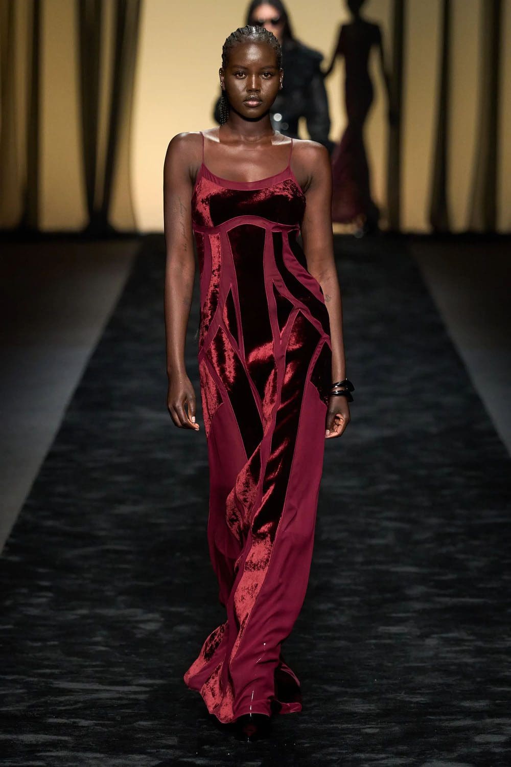アルベルタ フェレッティ 秋冬 2023 2024 着用する準備ができて Runway 雑誌19