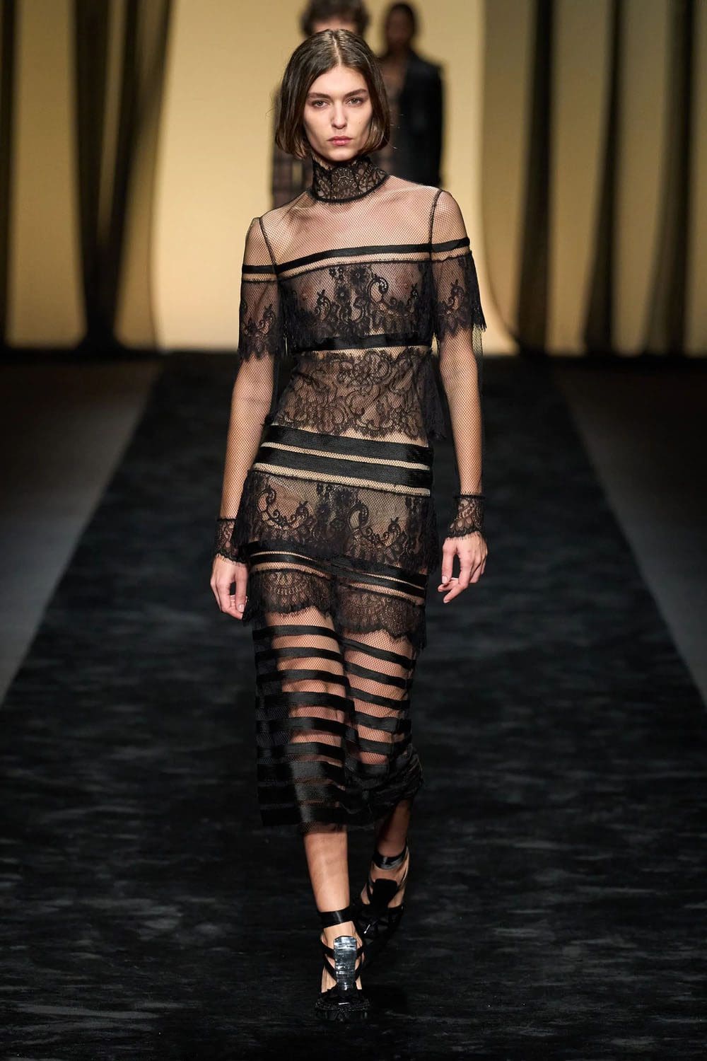 アルベルタ フェレッティ 秋冬 2023 2024 着用する準備ができて Runway 雑誌39
