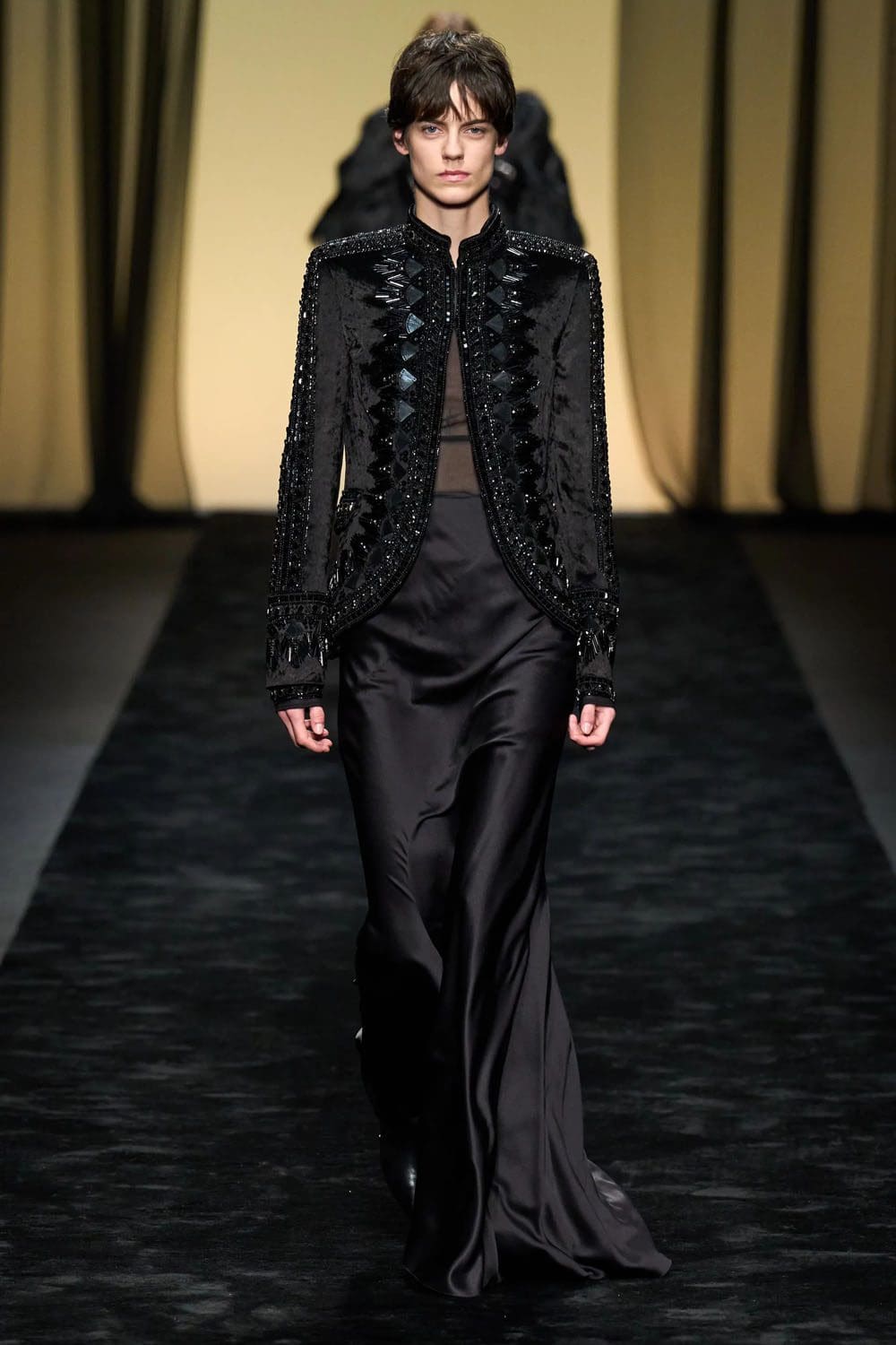 アルベルタ フェレッティ 秋冬 2023 2024 着用する準備ができて Runway 雑誌44