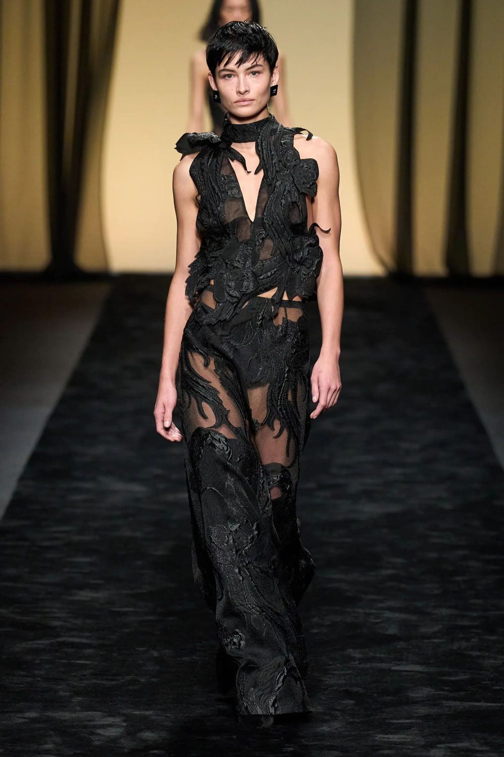 アルベルタ フェレッティ 秋冬 2023 2024 着用する準備ができて Runway 雑誌48