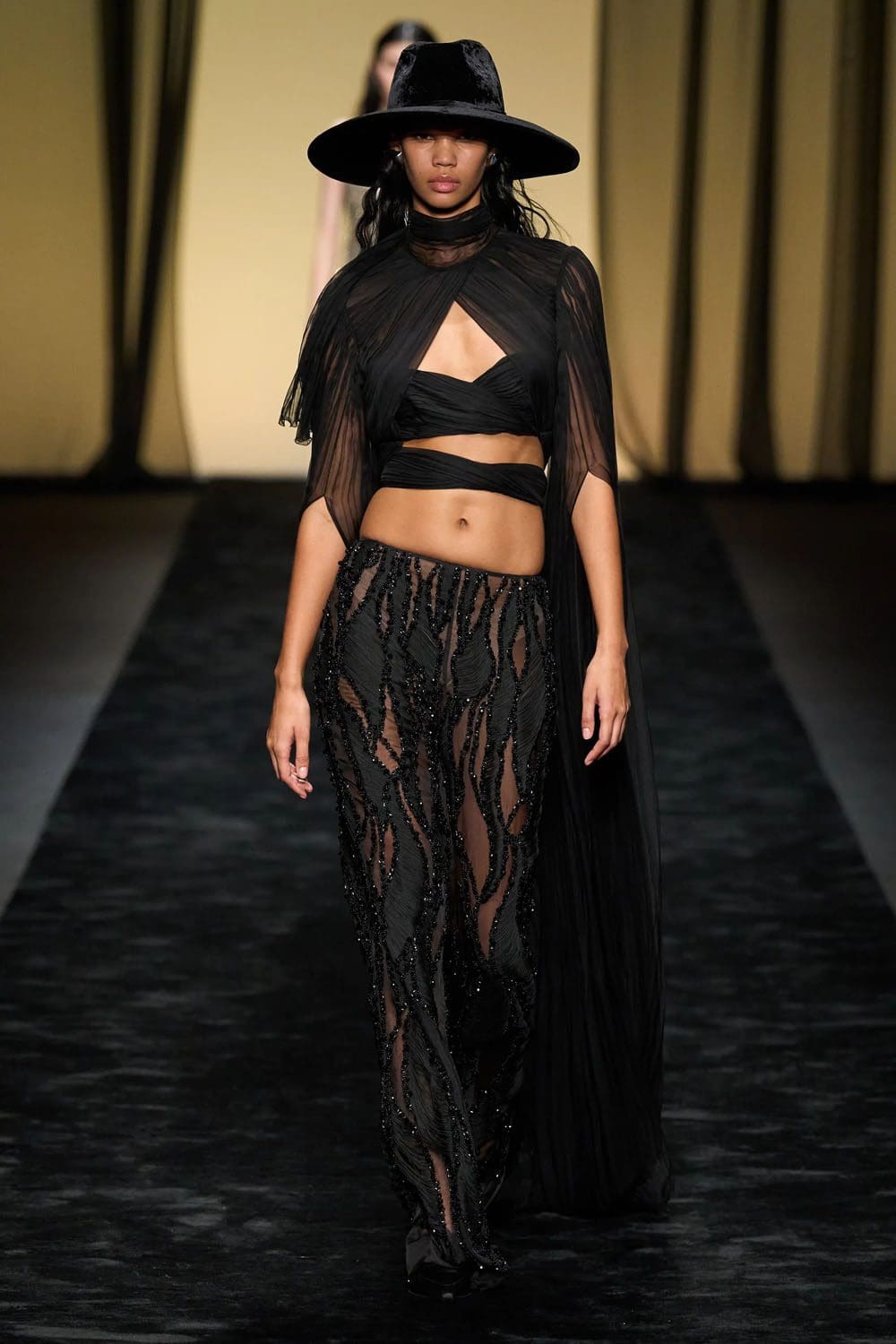 アルベルタ フェレッティ 秋冬 2023 2024 着用する準備ができて Runway 雑誌50