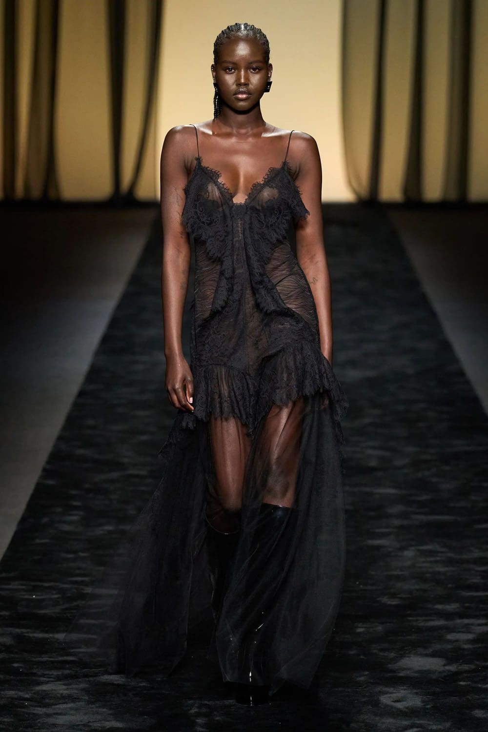アルベルタ フェレッティ 秋冬 2023 2024 着用する準備ができて Runway 雑誌55