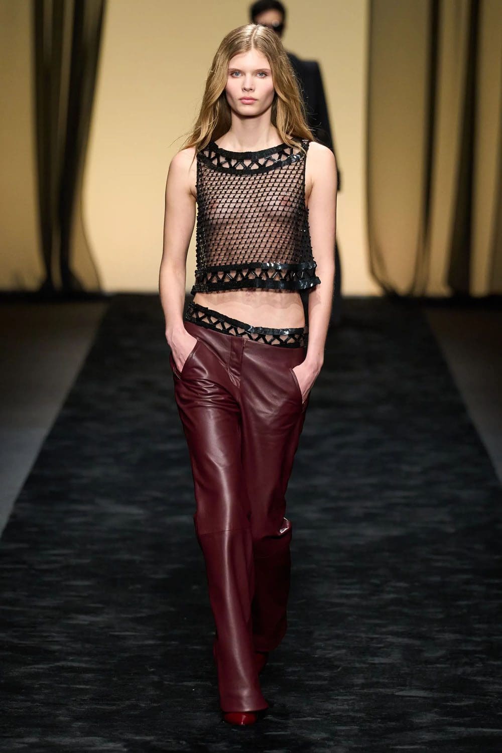 アルベルタ フェレッティ 秋冬 2023 2024 着用する準備ができて Runway 雑誌9