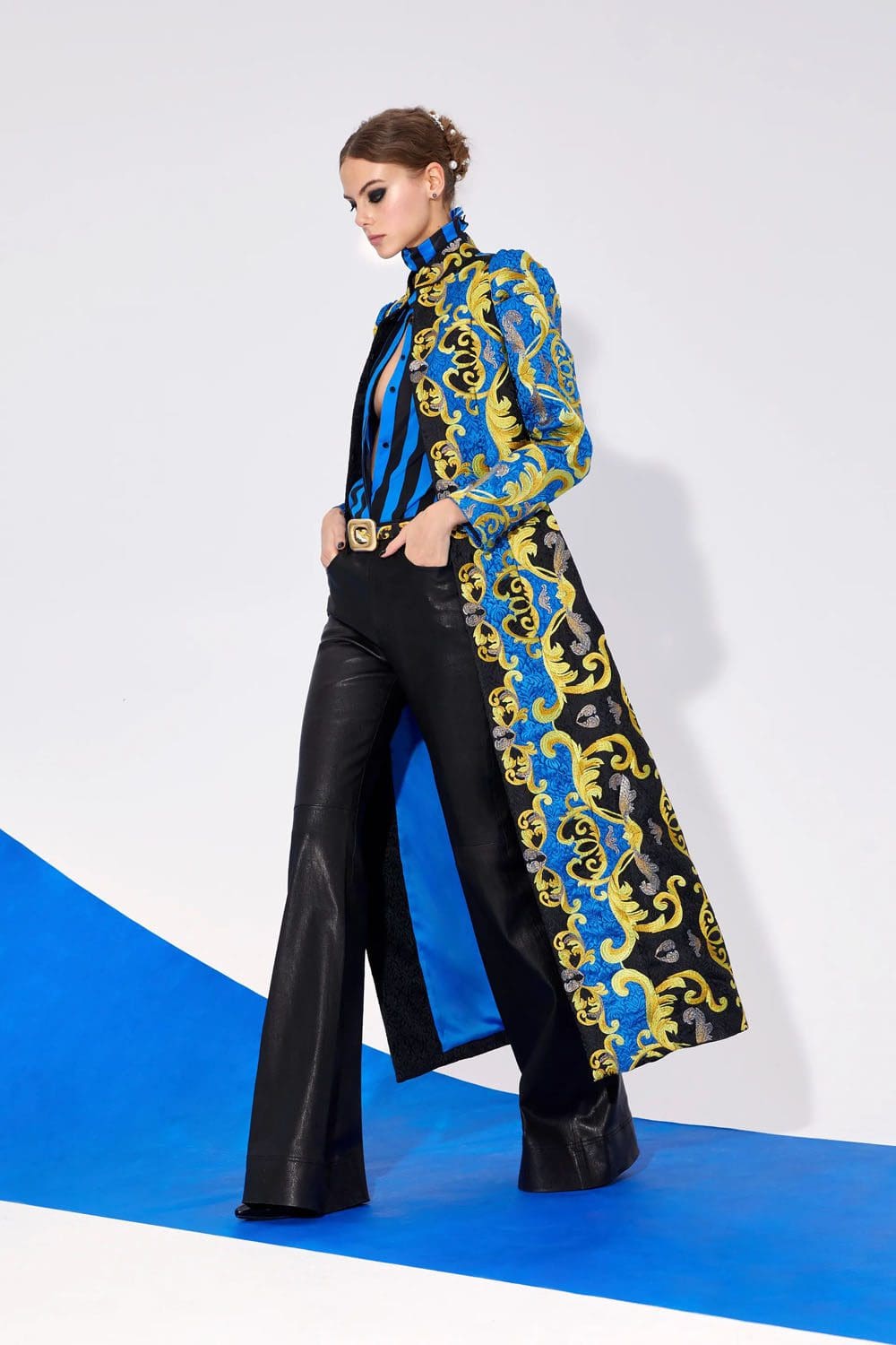 AliceOlivia Fall Winter 2023 2024 New York Runway Magazine 16