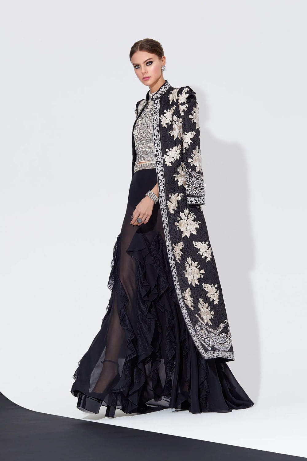 AliceOlivia Fall Winter 2023 2024 New York Runway Magazine 31