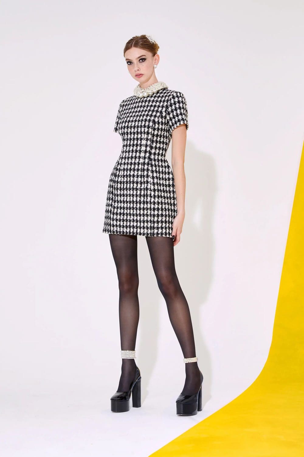 AliceOlivia Fall Winter 2023 2024 New York Runway Magazine 8