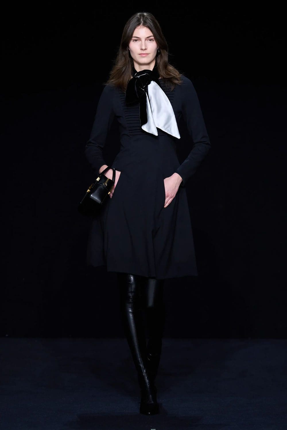Emporio Armani Fall Winter 2023 2024 Ready to Wear Runway Magazine 20