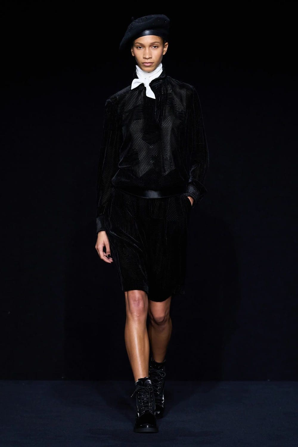 Emporio Armani Fall Winter 2023 2024 Ready to Wear Runway Magazine 22
