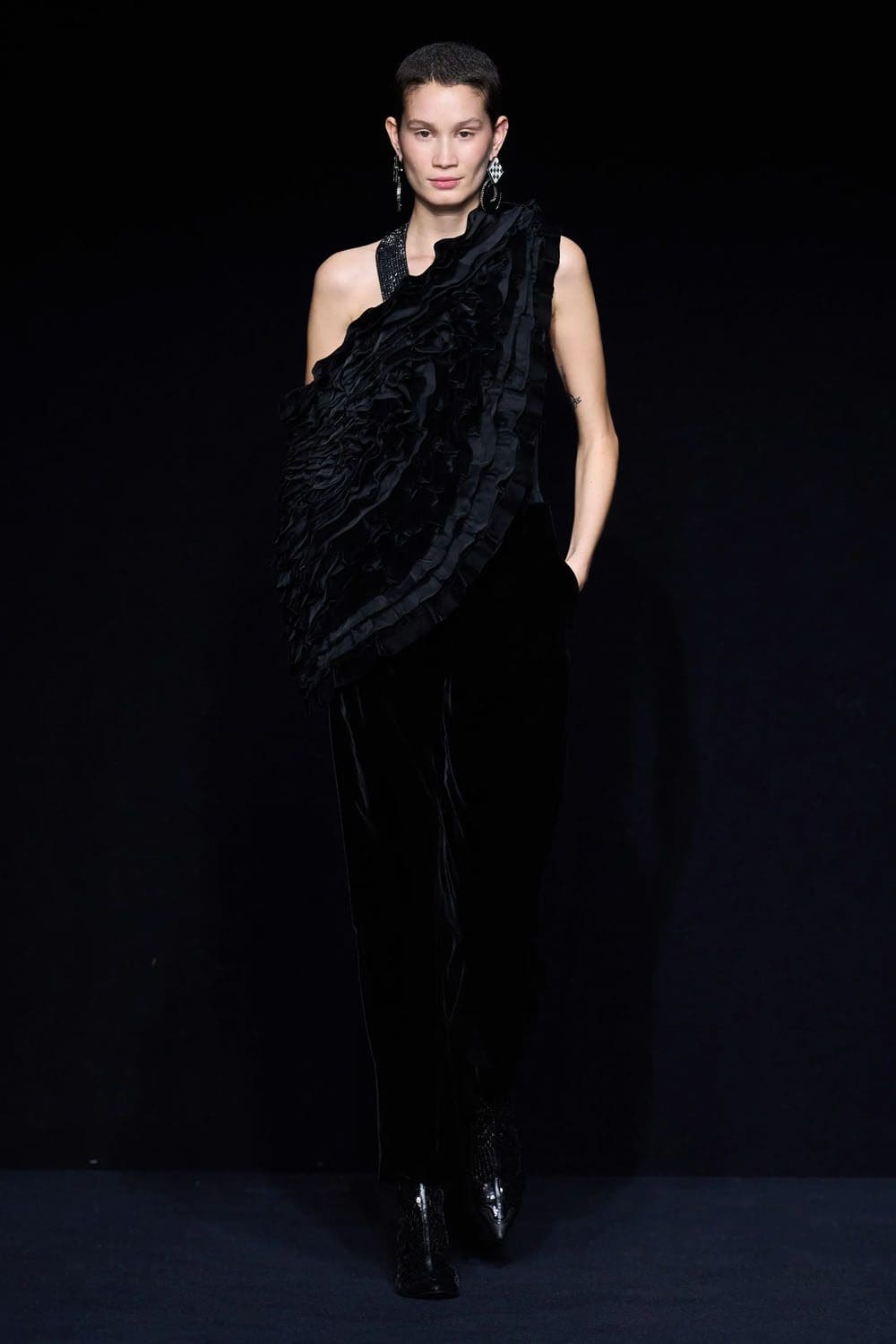 Emporio Armani Fall Winter 2023 2024 Ready to Wear Runway Magazine 49
