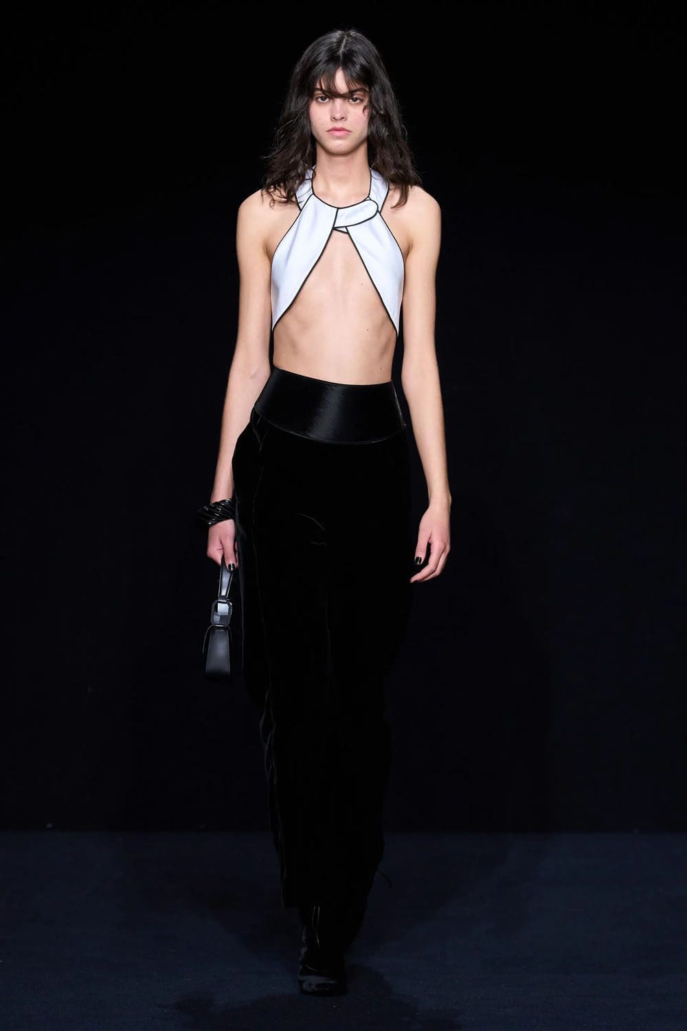 Emporio Armani Fall Winter 2023 2024 Ready to Wear Runway Magazine 52