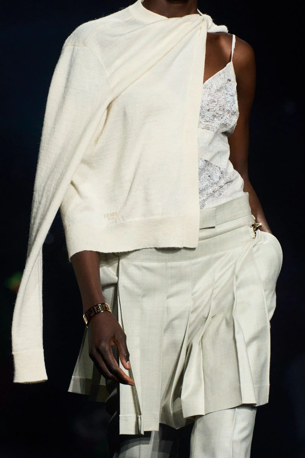 Fendi Fall Winter 2023 2024 Milan Runway Magazine 45