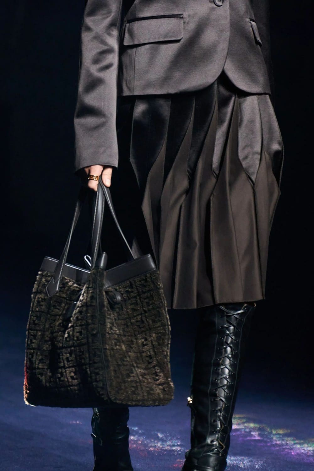 Fendi Fall Winter 2023 2024 Milan Runway Magazine 74