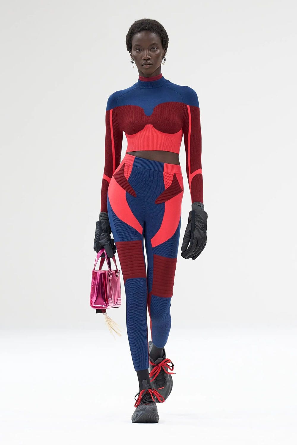 フェラーリ秋冬 2023 2024 ミラノ Runway 雑誌37