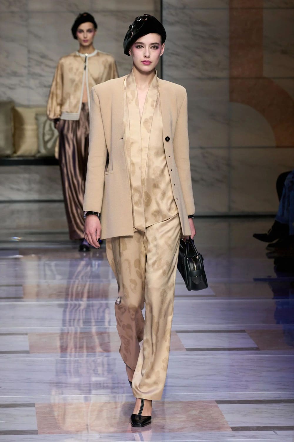 Giorgio Armani Fall Winter 2023 2024 Milan Runway Magazine 10