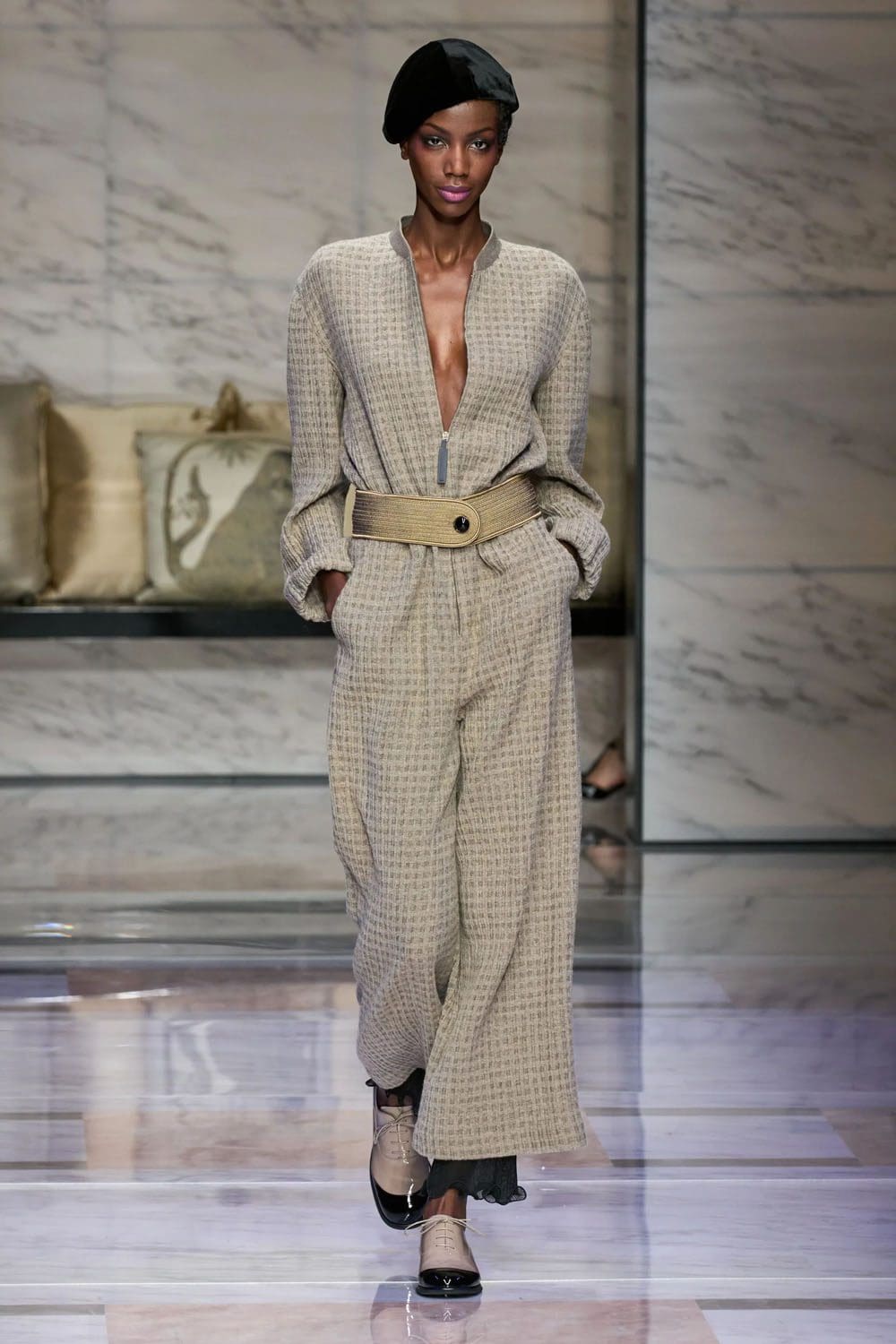 Giorgio Armani Fall Winter 2023 2024 Milan Runway Magazine 30