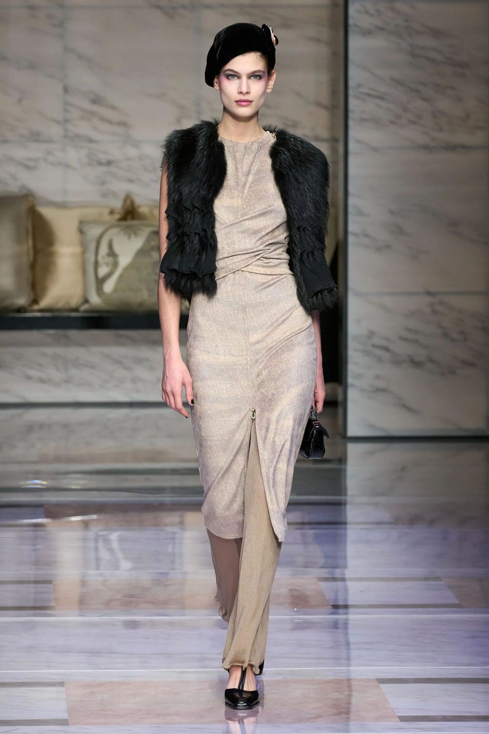Giorgio Armani Fall Winter 2023 2024 Milan Runway Magazine 31
