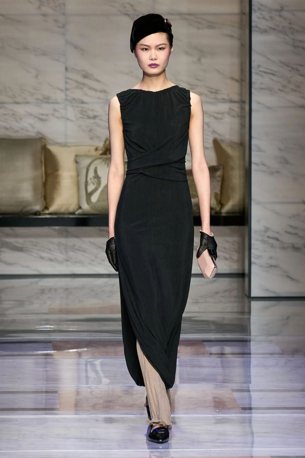 Giorgio Armani Fall Winter 2023 2024 Milan Runway Magazine 32
