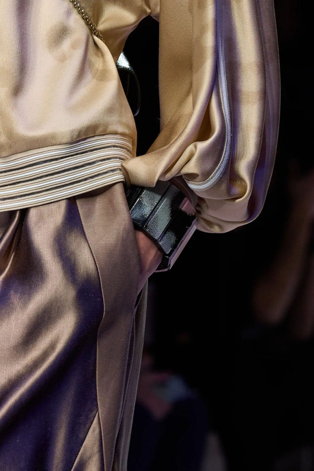 Giorgio Armani Fall Winter 2023 2024 Milan Runway Magazine 37