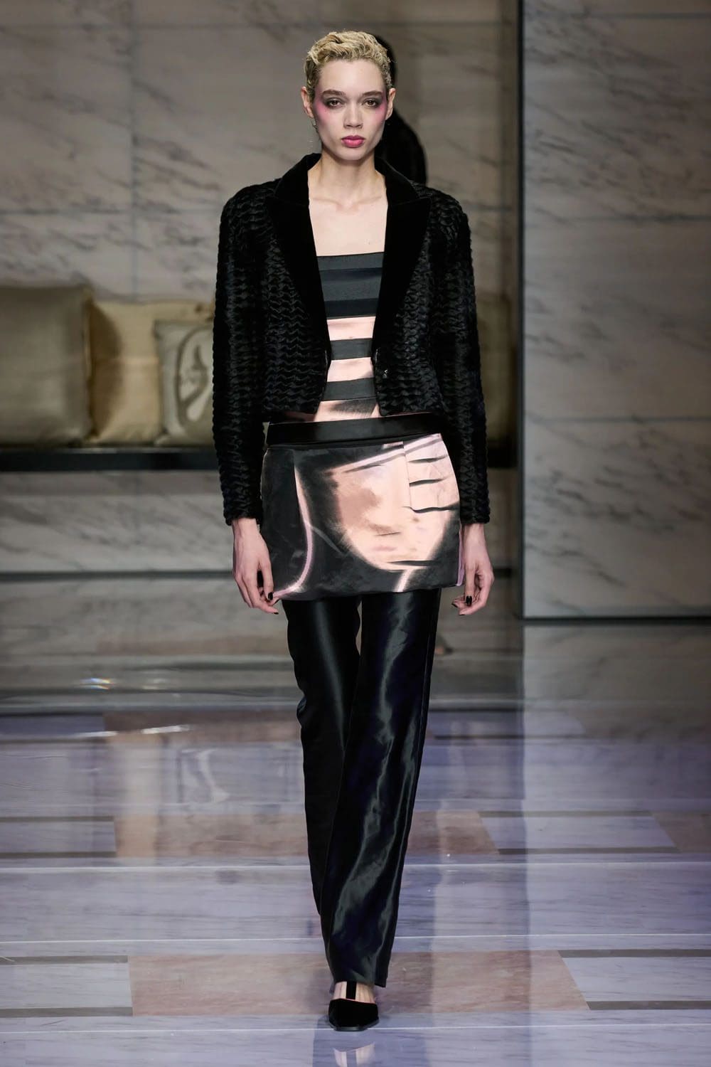 Giorgio Armani Fall Winter 2023 2024 Milan Runway Magazine 56