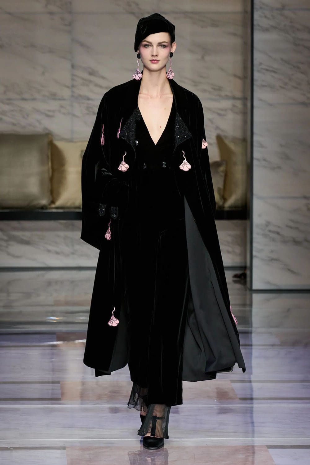 Giorgio Armani Fall Winter 2023 2024 Milan Runway Magazine 71
