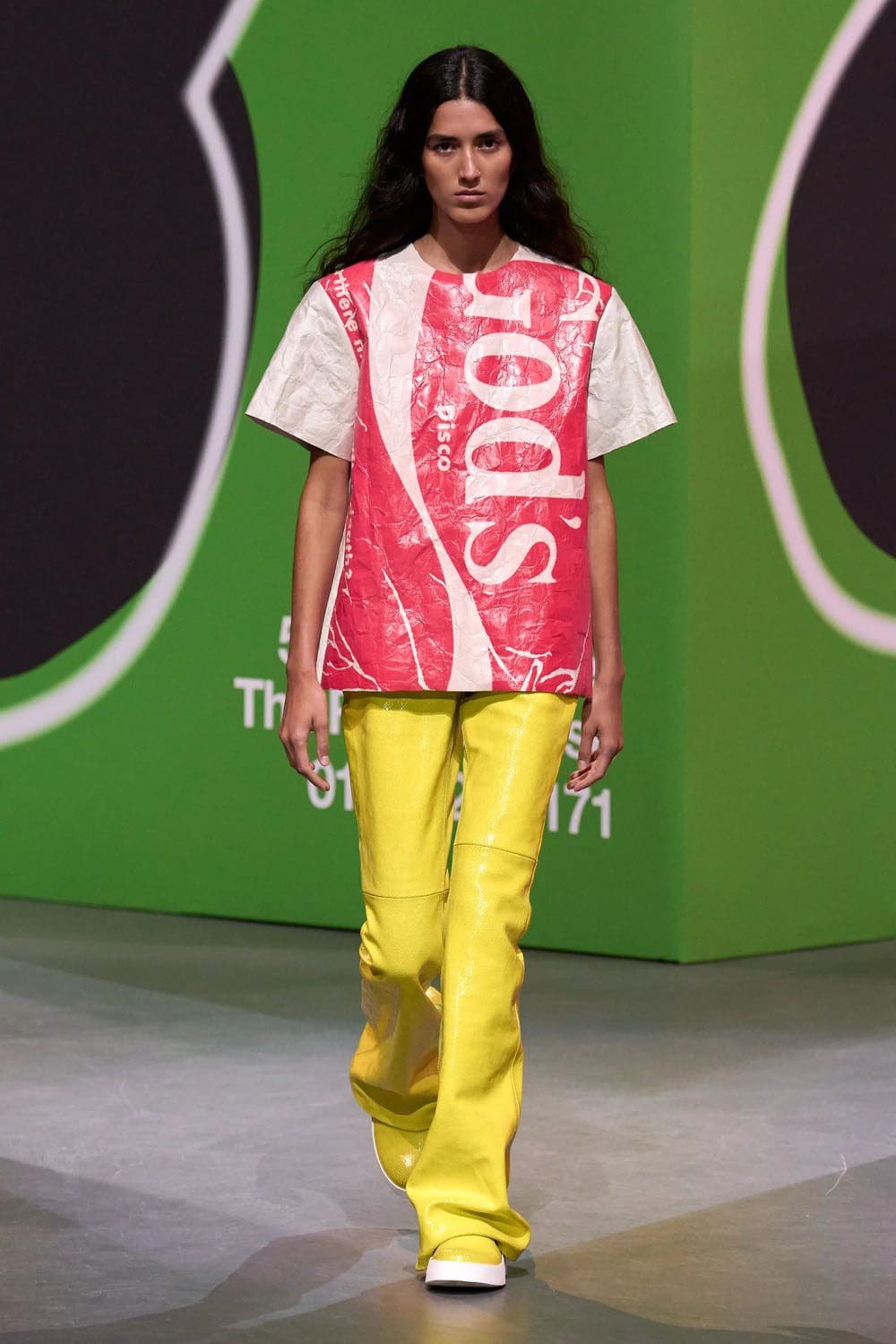 JW アンダーソン 秋冬 2023 2024 ロンドン Runway 雑誌6