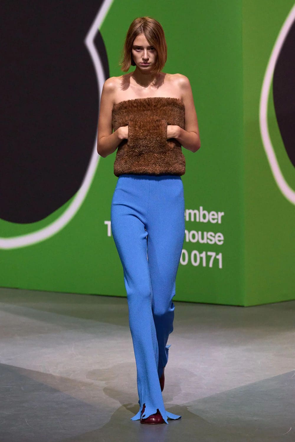 JW アンダーソン 秋冬 2023 2024 ロンドン Runway 雑誌9