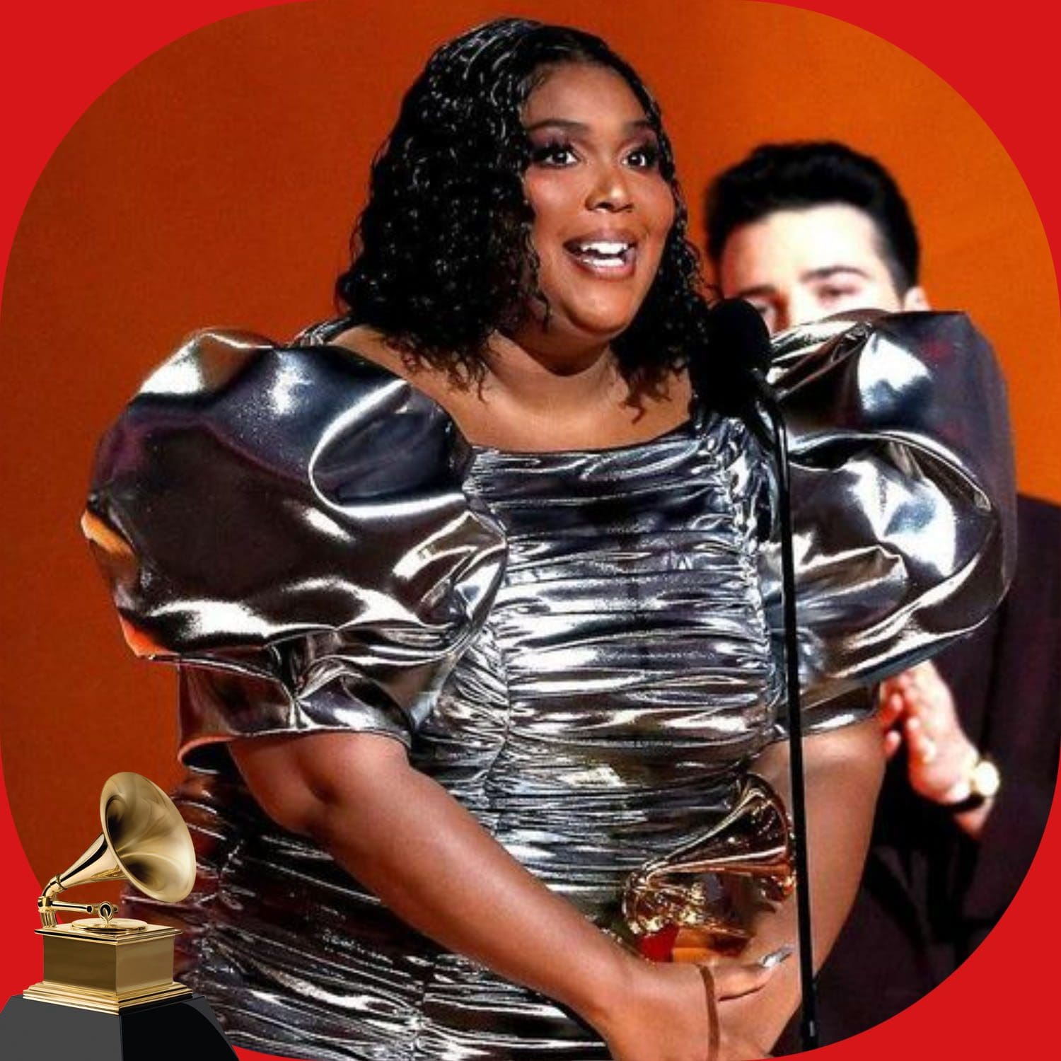 Lizzo em Dolce Gabbana no Grammy Awards 65 por Runway revista 2023 1
