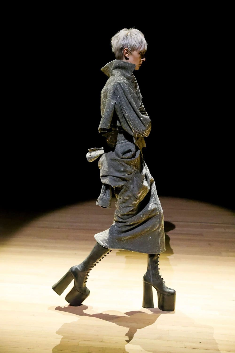 マークジェイコブス 春 2023 ニューヨーク Runway 雑誌1