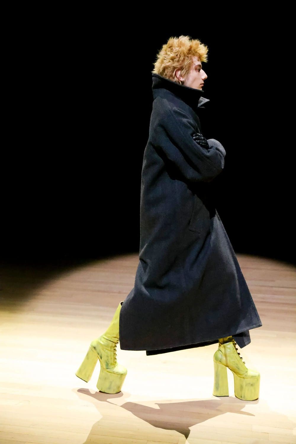 マークジェイコブス 春 2023 ニューヨーク Runway 雑誌43