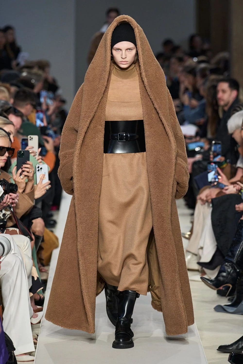 Max Mara Fall Winter 2023 2024 Runway Magazine 1