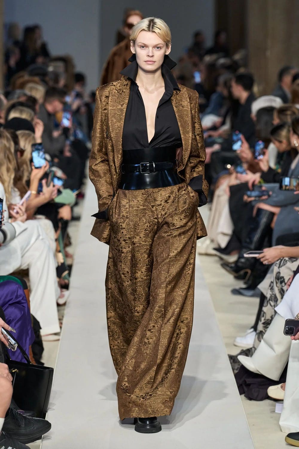 Max Mara Fall Winter 2023 2024 Runway Magazine 11