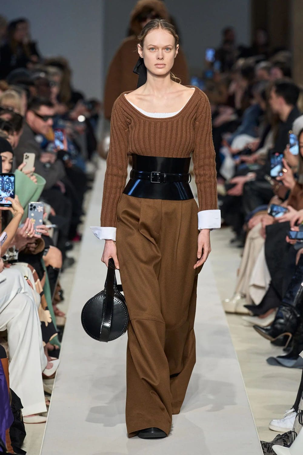 Max Mara Fall Winter 2023 2024 Runway Magazine 13