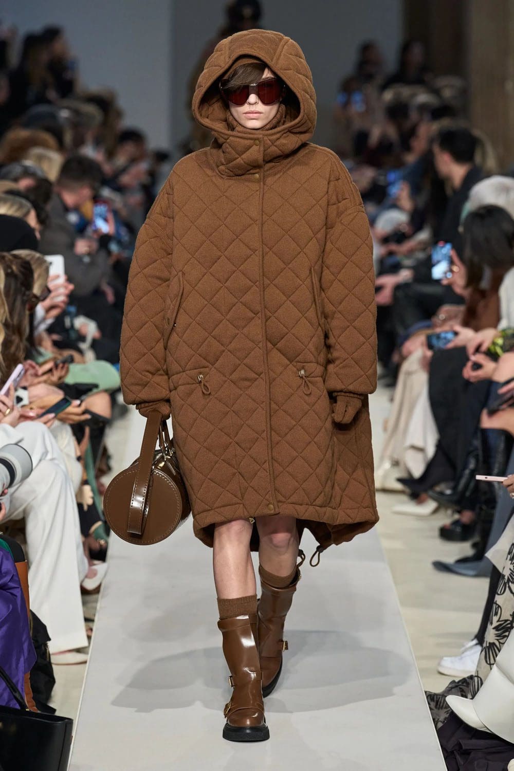 Max Mara Fall Winter 2023 2024 Runway Magazine 14