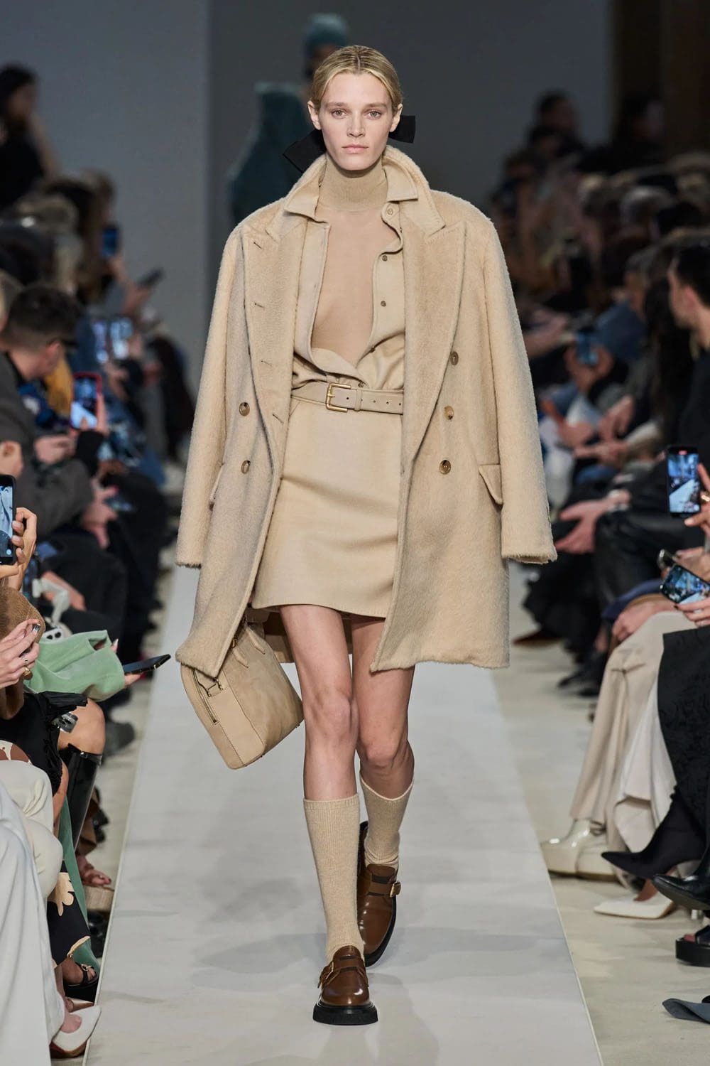 Max Mara Fall Winter 2023 2024 Runway Magazine 19