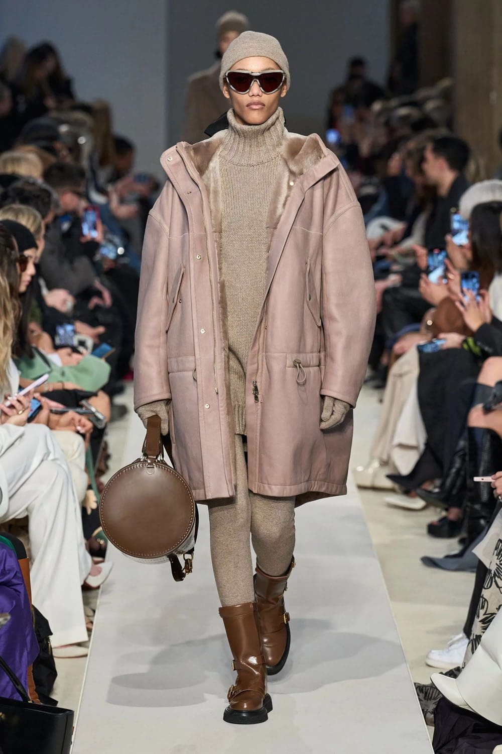 Max Mara Fall Winter 2023 2024 Runway Magazine 24