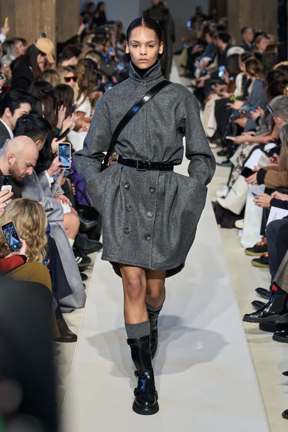 Max Mara Fall Winter 2023 2024 Runway Magazine 29