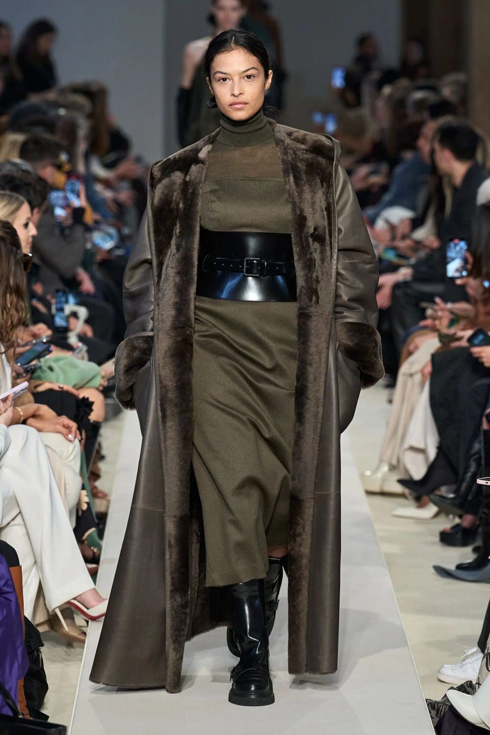 Max Mara Fall Winter 2023 2024 Runway Magazine 30