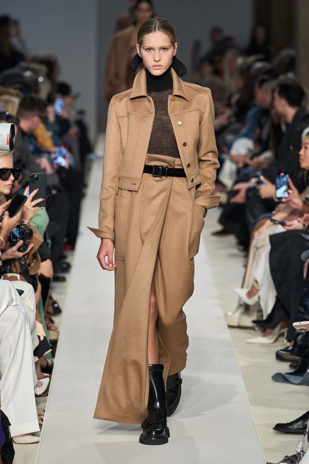 Max Mara Fall Winter 2023 2024 Runway Magazine 4