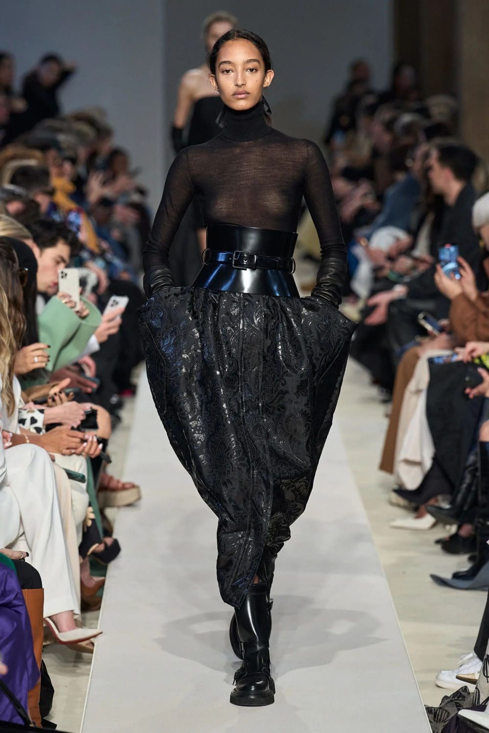 Max Mara Fall Winter 2023 2024 Runway Magazine 46
