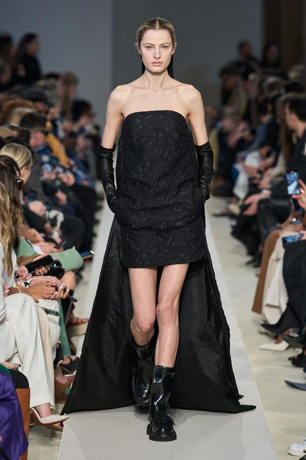 Max Mara Fall Winter 2023 2024 Runway Magazine 47