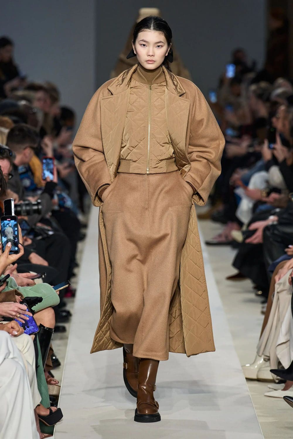 【Max Mara Sfilata】RUNWAY[ロージ] ウール ジャケット Max Mara Sfilata】RUNWAY[ロージ] ウール ジャケット Untamed