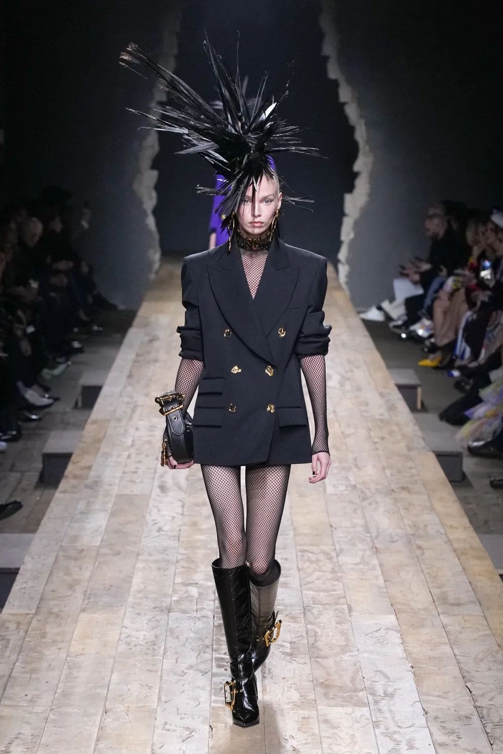Moschino Herbst Winter 2023 2024 Milan Runway 19 Magazin