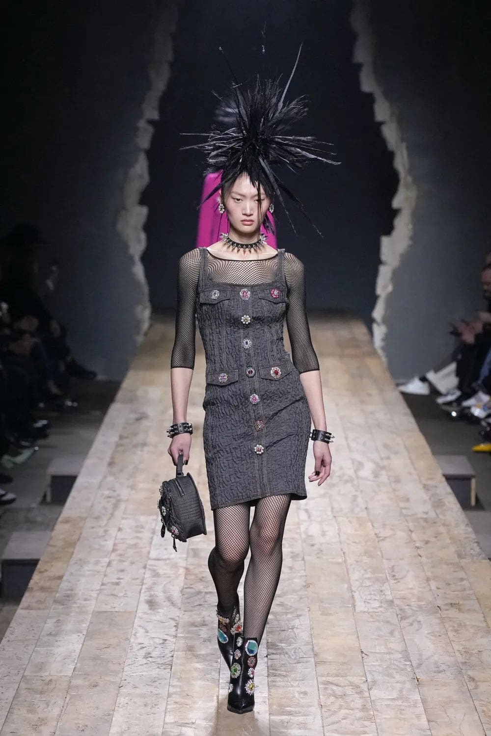 Moschino Herbst Winter 2023 2024 Milan Runway 23 Magazin