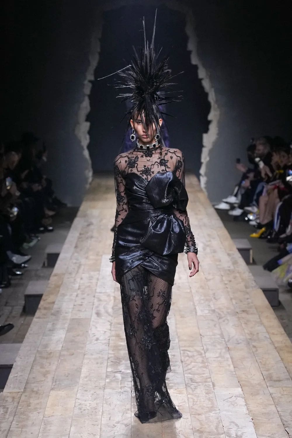 Moschino Herbst Winter 2023 2024 Milan Runway 33 Magazin