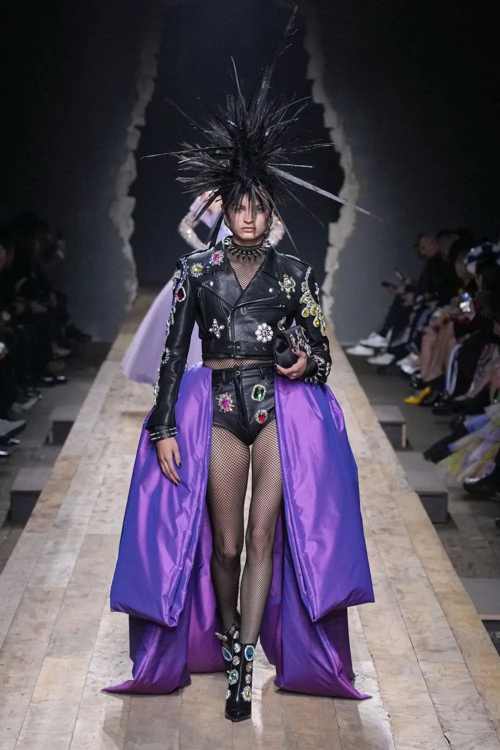 Moschino Herbst Winter 2023 2024 Milan Runway 35 Magazin