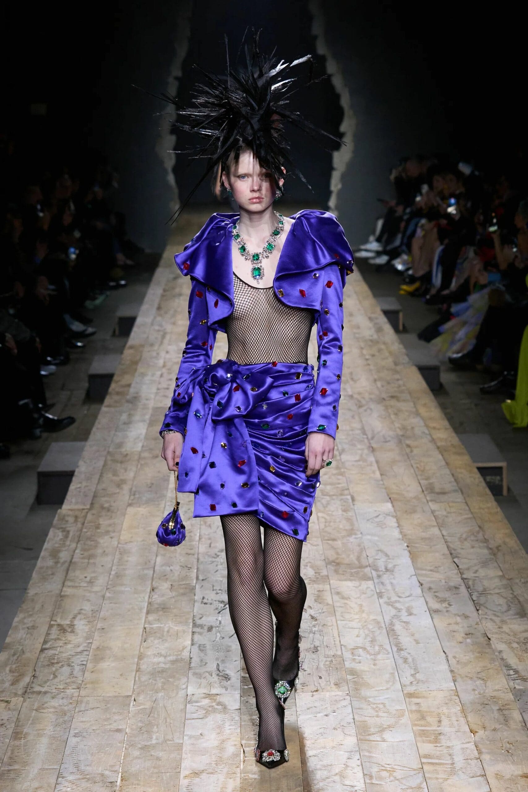 Moschino Herbst Winter 2023 2024 Milan Runway 39 Magazin